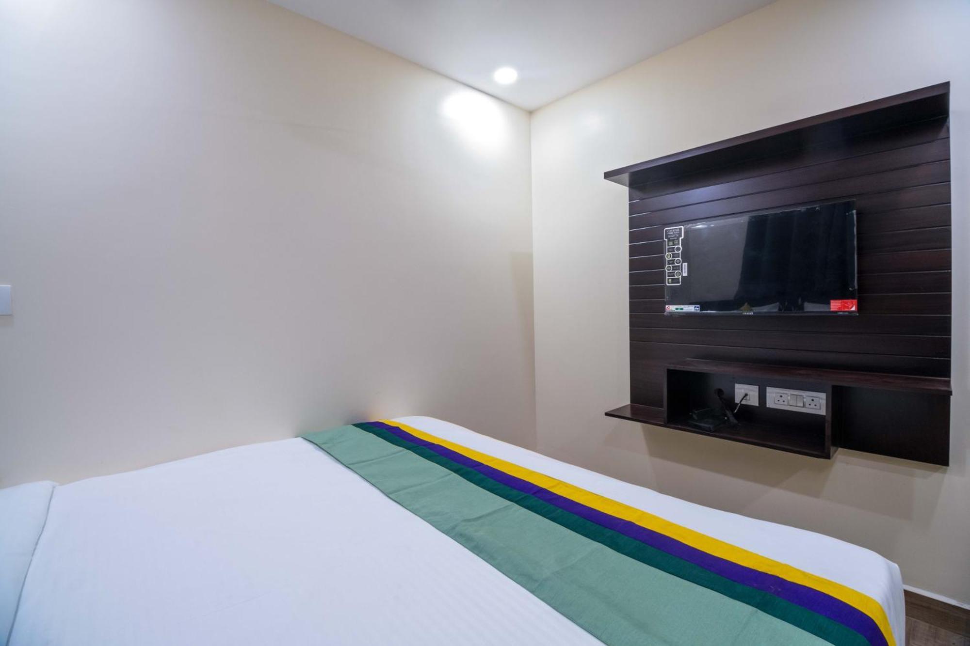 Treebo The Address Inn Mehdipatnam 하이데라바드 외부 사진