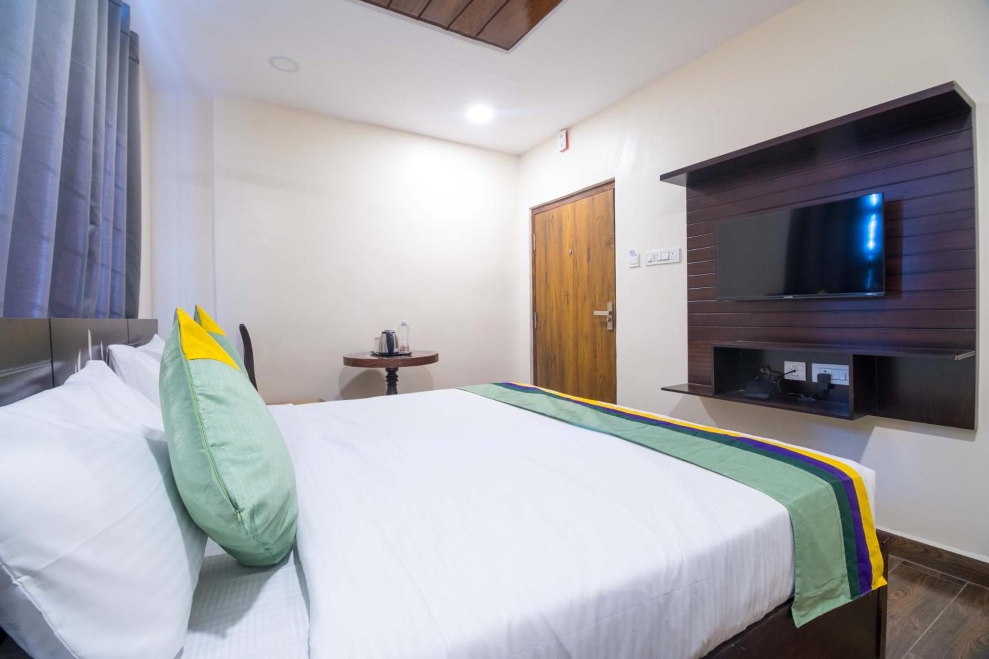 Treebo The Address Inn Mehdipatnam 하이데라바드 외부 사진