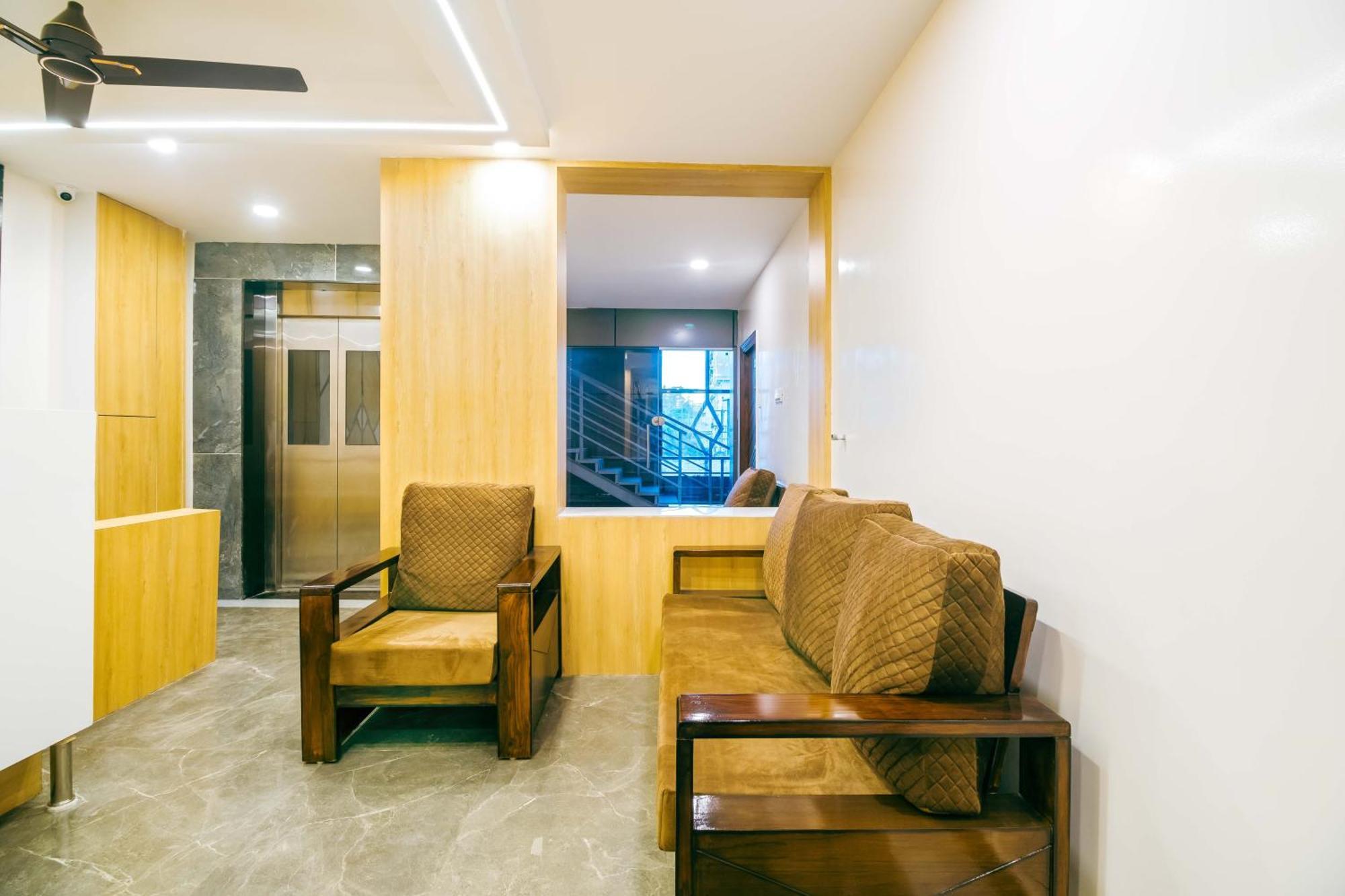 Treebo The Address Inn Mehdipatnam 하이데라바드 외부 사진